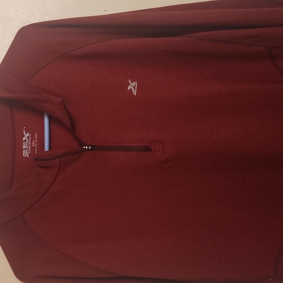 RED PULLOVER - Picture 5 of 6